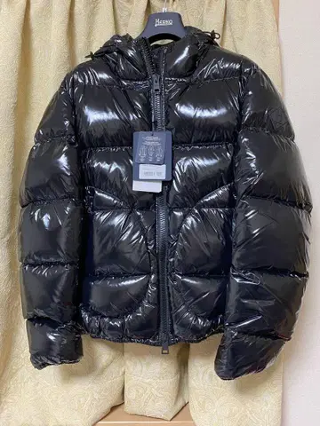 HERNO 헤르노 글로스 후드 봄버 자켓 다운 자켓
