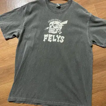 FELY'S 스컬 티셔츠 L 사이즈 다크 그레이