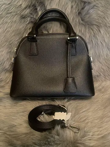 AZUL BY MOUSSY 더블 지퍼 핸드백 블랙