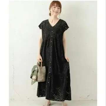 써니 라벨 컷워크 레이스 가운 맥시 원피스