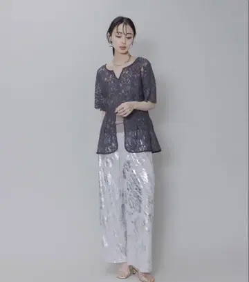 에이미로우 호일 프린트 릴랙스 팬츠