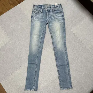 JOSIE VINTAGE CO. 스키니 데님 라이트 블루