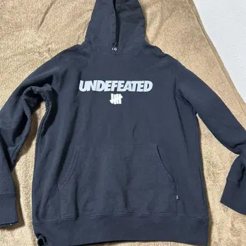 UNDEFEATED 블랙 후드티 L