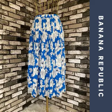 미사용 BANANA REPUBLIC 플라워 플리츠 스커트 종아리 기장
