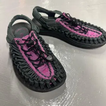 KEEN 킨 UNEEK 유니크 샌들 23cm