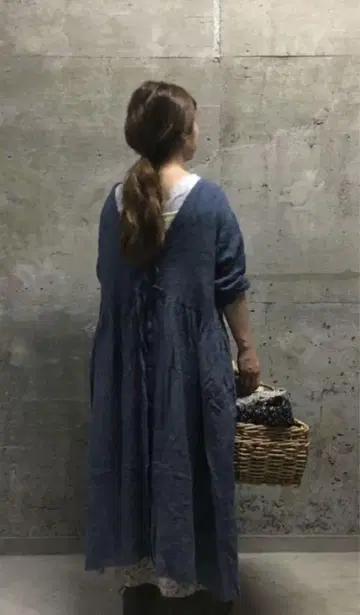 츠하루 바이 사만사 모스모스 타치카와 한정 린넨 원피스 블루 카슈쿨