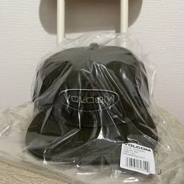 미사용 새상품! VOLCOM 로고 와펜 스냅백 카키 올리브