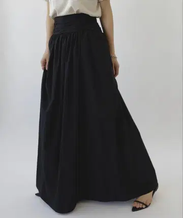 na.e 나에 Tuck Gather 스커트_S_Black