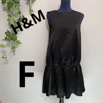 [ H&M ] 에이치앤엠 원피스 F 무릎 기장 슬리브리스 플레어 새상품급