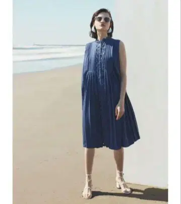 셀포드 A라인 플리츠 원피스