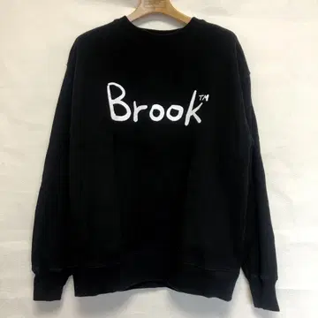 Brook 맨투맨 트레이닝복