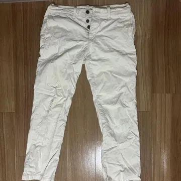 Abercrombie & Fitch 화이트 바지