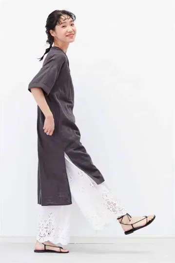 차콜 그레이 반팔 롱 원피스