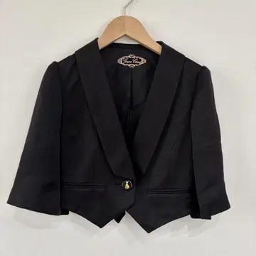 미사용 새상품 GRACE CLASS 숏 기장 자켓 7부 소매 일본제
