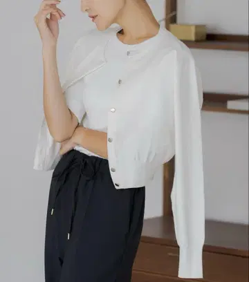숏 가디건 | SHORT CARDIGAN
