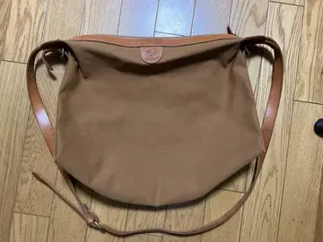 일비종떼 숄더백