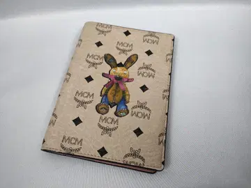 MCM 여권 케이스 토끼 아이보리 거의 미사용