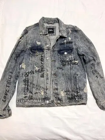 ZARA 데님 자켓 M 사이즈 그래픽 프린트