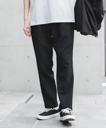 컨디션 최상 25SS 어반 리서치 도어스 린넨 라이크 이지 트라우저