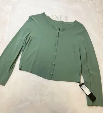 미사용 새상품 FOXEY 38 어퍼 스탠다드 7부 소매 가디건