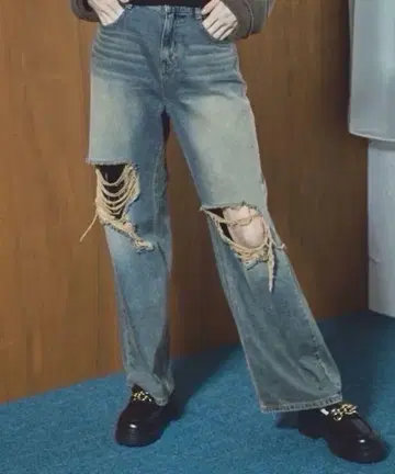 FOREVER21 (FOREVER 21) 데미지 가공 데님