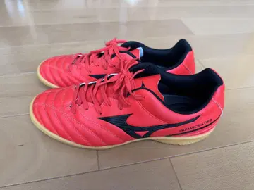 새상품급 MIZUNO 모나르시다 네오 풋살화 24cm