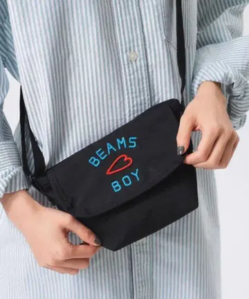 [새상품급] BEAMS BOY 미니 메신저 백 블랙