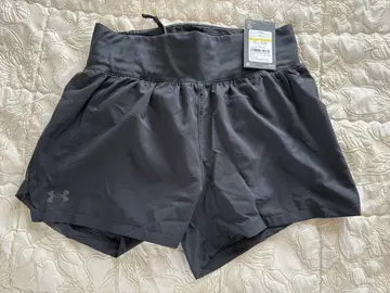 미사용 Under Armour 블랙 숏팬츠 스포츠 웨어