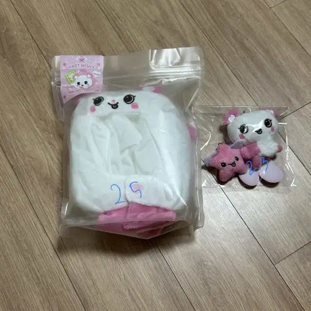 엔시티 위시 사쿠야 팡이 응원봉 케이프 키링 미개봉 로그인 엠디 인형