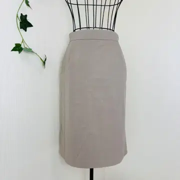 MICHEL KLEIN 이토킨 타이틀 스커트 일본제 S 베이지