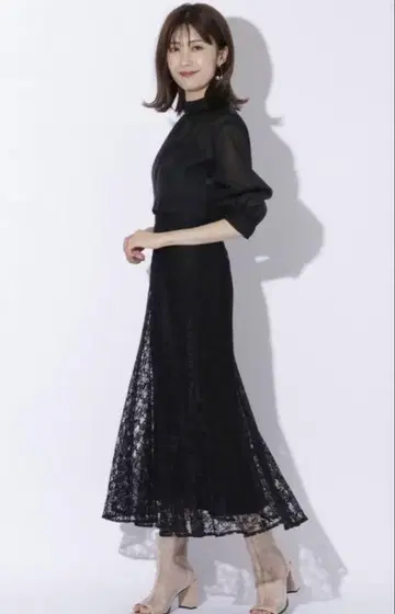 And Couture 시어 블라우스 + 레이스 캐미 원피스