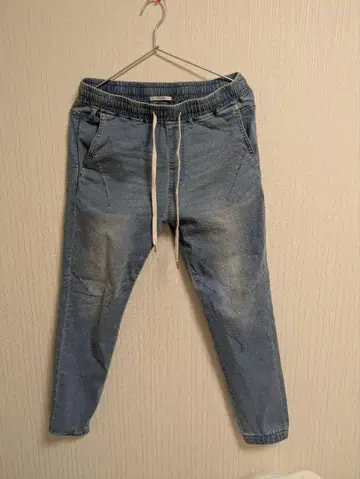 BAYLER 소프트 데님 조그 팬츠