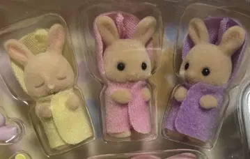 실바니아 밀크토끼 세 쌍둥이 아기 인형