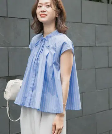 택 포함 새상품 스트라이프 리본 플레어 프렌치 블라우스