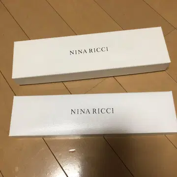 니나리치 수정 목걸이
