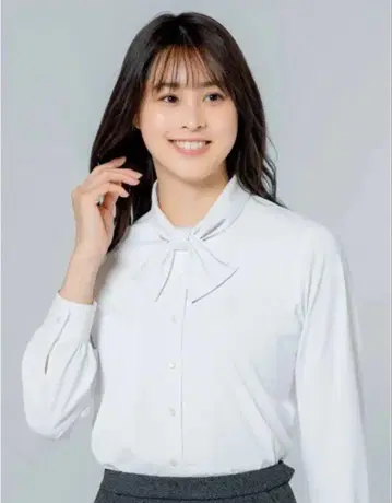 알파피아 긴팔 블라우스