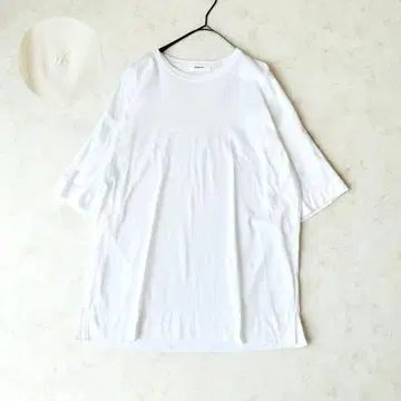 새상품급 ebure 자수 로고 코튼 티셔츠 넉넉한 실루엣 화이트 38