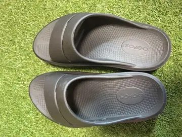 Oofos 블랙 샌들 27cm 우메가