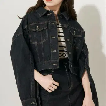 Chico 소매 슬릿 데님 자켓 블랙