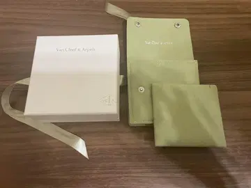 목걸이 케이스