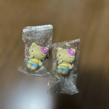 햇볕에 탄 키티 2개 세트 가챠가챠