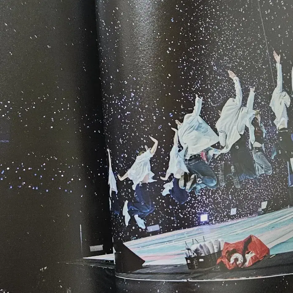 アイドル ASTRO Stargraphy EXHIBITION photobook m61192599541_1.jpg