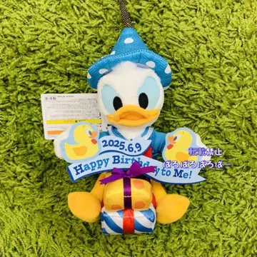 디즈니 도날드 생일 인형 배지