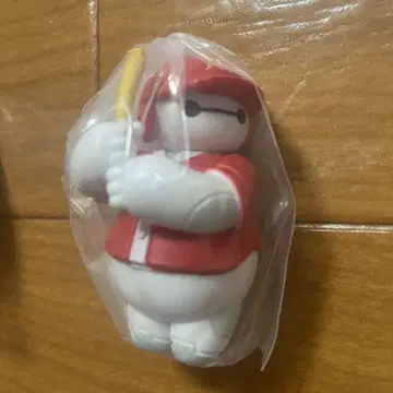 디즈니 캡슐 토이 베이맥스 야구