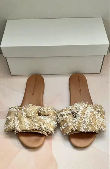 MAISON N.H. PARIS 플랫 리본 샌들