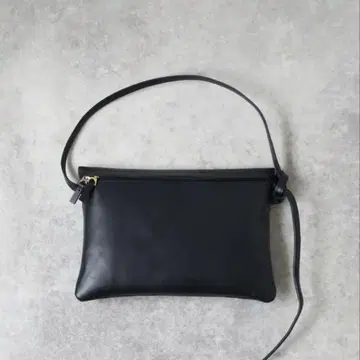 ITTI x LA PEAU DE GEM 콜라보 백
