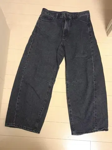 GU 배럴 레그 청바지 XL 짧은 기장 사이즈