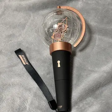 ATEEZ 응원봉 상자 없음