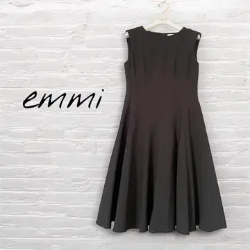 에미 emmi A라인 플레어 원피스 S 슬리브리스 블랙
