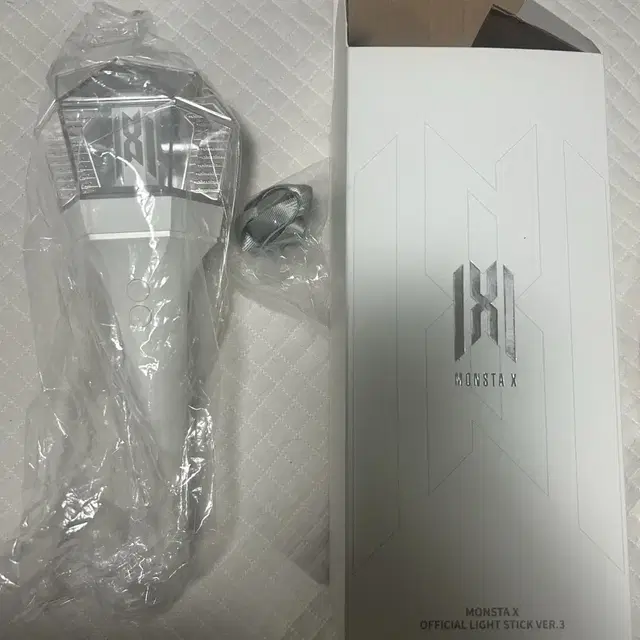몬스타엑스 응원봉 팔아요